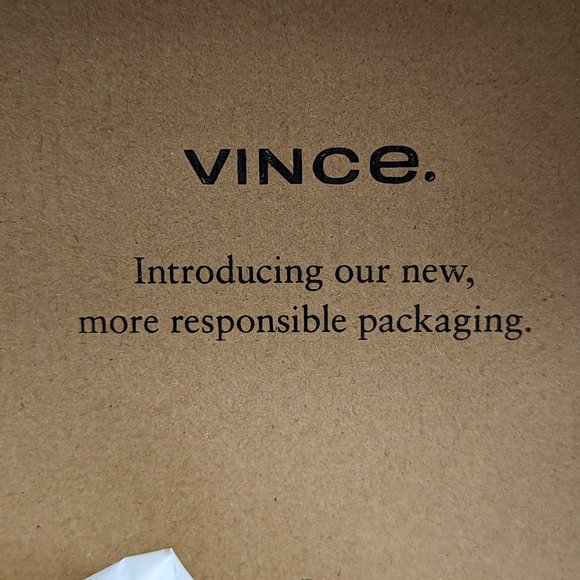 VINCE Deana Metallic Leather Sandals in Champagne Size 8 Brand New in Box - Picture 4 of 10